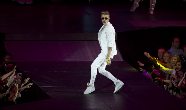 Justin Bieber recovering after fainting
